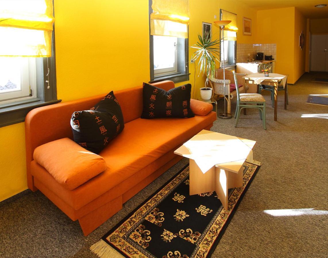 Gaststaette Und Pension Felsenthal Tabarz Habitación foto